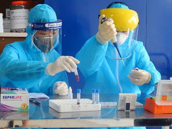 Phát hiện 14 trường hợp dương tính với COVID-19 tại khu cách ly ở Thanh Hóa