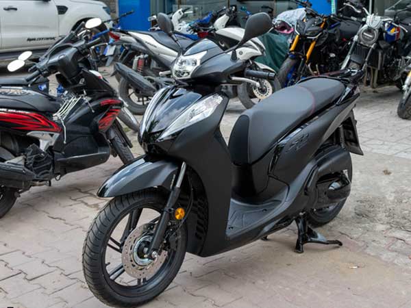 Chi tiết Honda SH300i Total Black 2020 đầu tiên về Việt Nam: Nhập Ý, giá trên dưới 300 triệu đồng