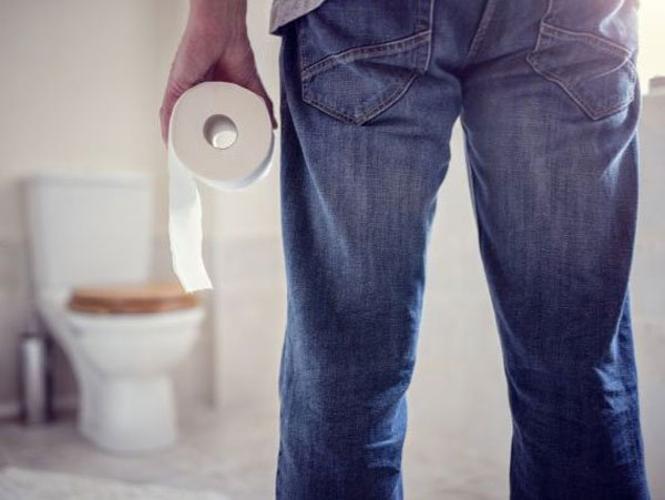 Vì sao một số nam giới đi đại tiện lâu hơn?