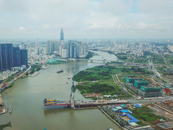 Cầu Thủ Thiêm 2 vươn mình ra sông Sài Gòn, lộ hình dáng khi nhìn từ trên cao