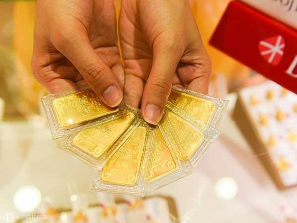 Giá vàng lập tiếp đỉnh mới