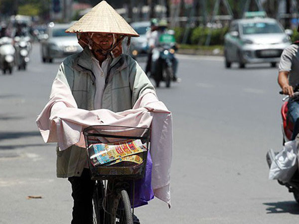Cảnh báo nắng nóng có thể kéo dài 10 ngày tới