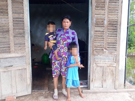Người mẹ 'kêu cứu' cho con gái làm ở quán nhậu bị lừa bán sang Trung Quốc