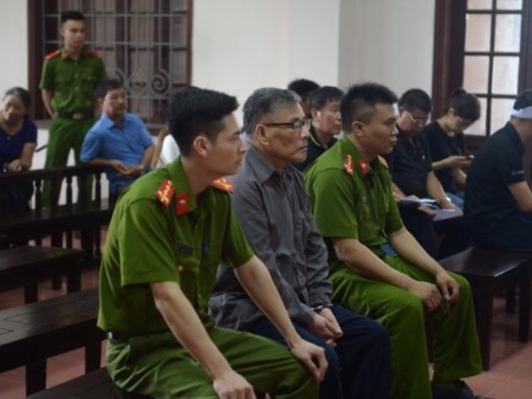Xét xử vụ anh truy sát cả nhà em gái ở Thái Nguyên: '5 tháng sau khi gây án mới biết vợ chồng em tử vong, bị cáo sẵn sàng xin nhận cái chết’
