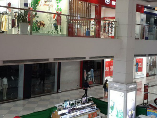 Mặt bằng cho thuê tại trung tâm thương mại ế ẩm