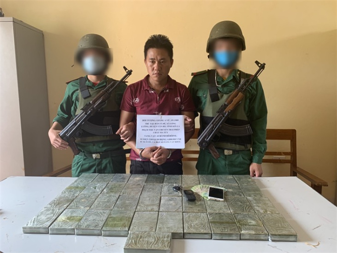 Biên phòng Sơn La tóm gọn đối tượng vận chuyển 41 bánh heroin