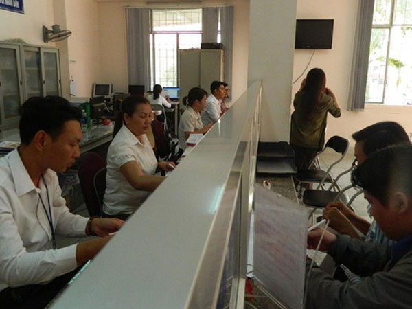 Giám đốc Sở Nội Vụ: TPHCM buộc phải cắt giảm 2.300 cán bộ