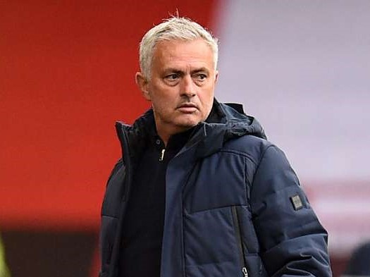 Mourinho: 'Trọng tài đã cướp mất của Tottenham một quả penalty'
