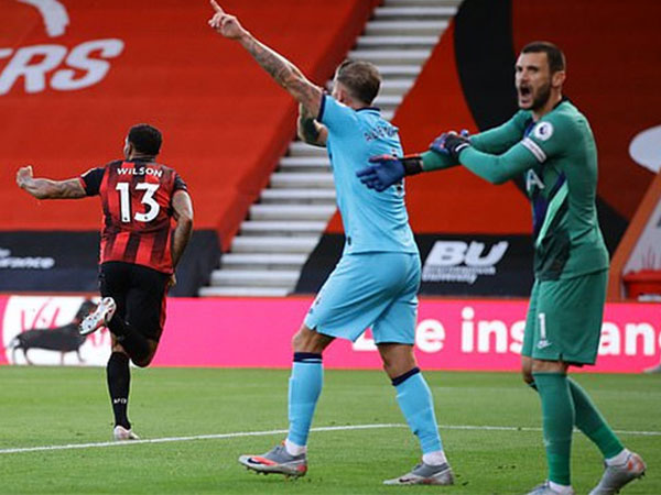 Bournemouth 0-0 Tottenham: Kane gây thất vọng, 'Gà trống' suýt bị quay