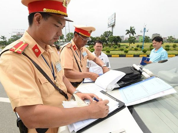 Không nộp phạt trực tuyến, người dân vẫn có thể đến kho bạc