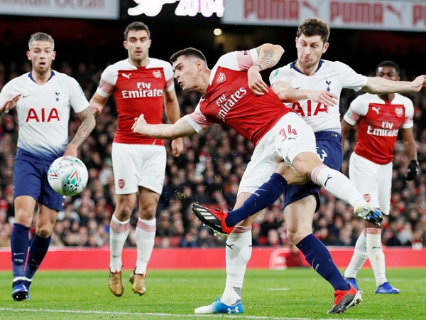 Tottenham vs Arsenal: Mourinho bấn loạn, cờ đến tay Pháo thủ