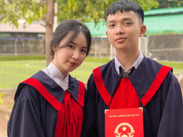 Chuyện tình lãng mạn của cặp đôi 'thanh mai trúc mã' học cùng từ lớp 1 tới khi tốt nghiệp cấp 3