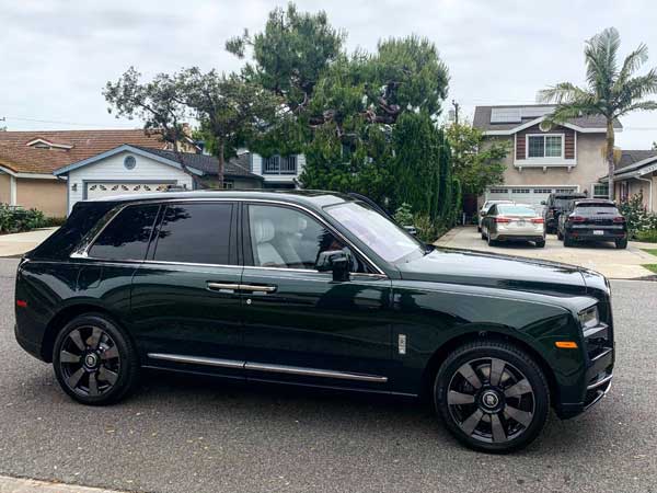 Giá 2 triệu đô, đại gia Việt đua nhau sắm Rolls-Royce Cullinan