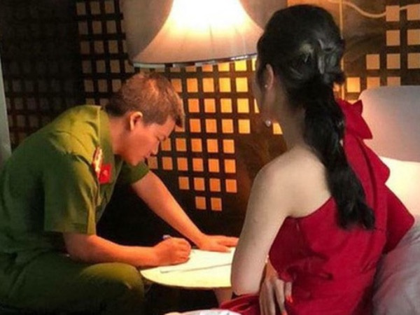 'Chân dài' bán dâm giá 30.000 USD, chỉ bị phạt tối đa 300.000 đồng có thoả đáng?