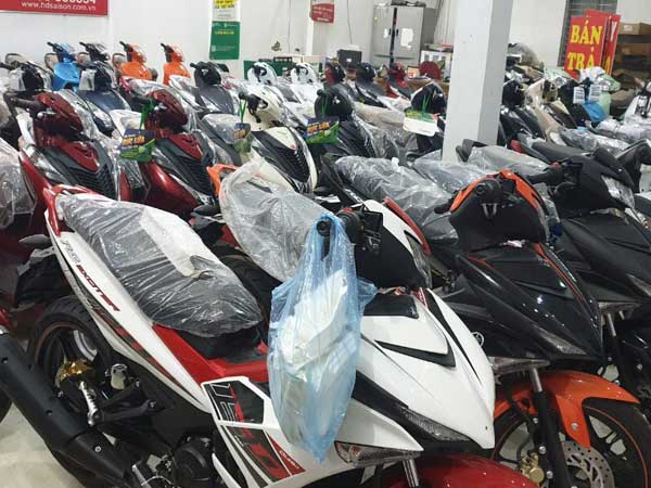 Trừ Honda SH 2019, xe máy giảm giá sập sàn, khách vẫn thờ ơ