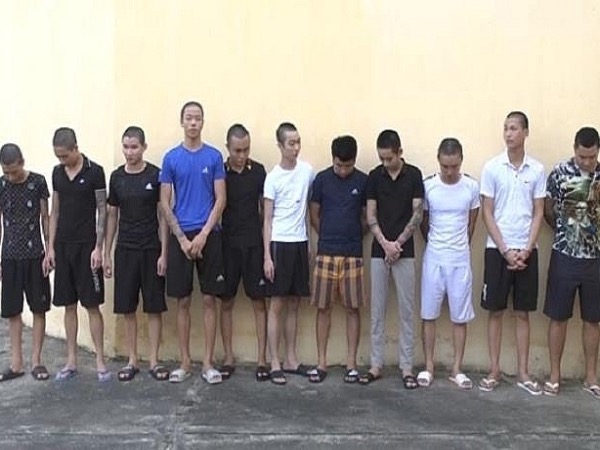 Nhóm thanh niên dàn trận bắn, chém nhau: Bắt 11 đối tượng