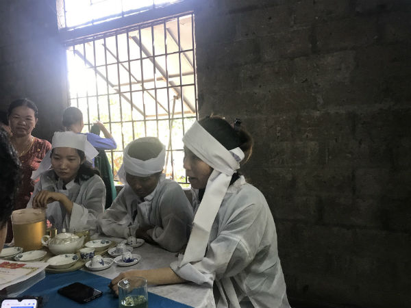 Vụ nữ sinh tử vong dưới mương nước sau lễ tổng kết: Nỗi đau người ở lại