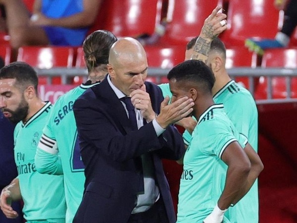 Real Madrid được chính quyền ưu ái