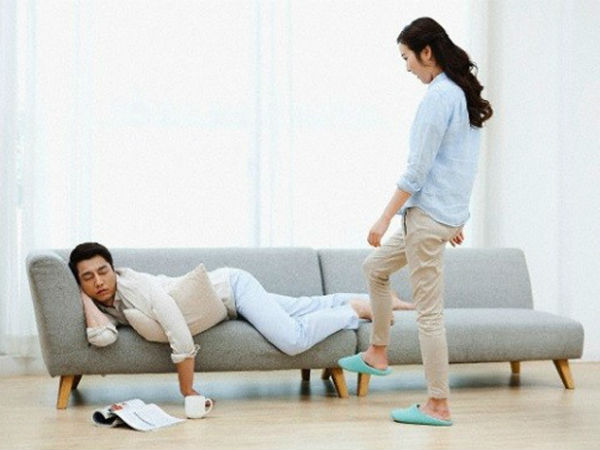 Phía sau những câu hỏi của người vợ trên Facebook là một anh chồng vô dụng sống ảo!