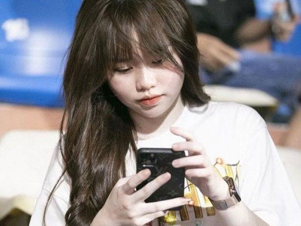 Nửa đêm nửa hôm, bạn gái Quang Hải up ảnh nhắc 'tìm lại tự do' rồi xóa trong tích tắc khiến dân tình hoang mang