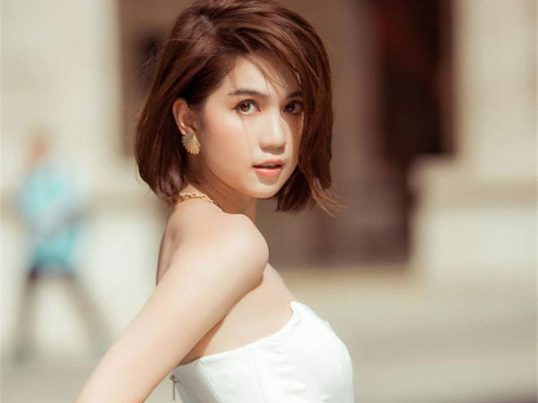Sau tuyên bố kiện tụng của Ngọc Trinh, người hàng xóm nhanh chóng xóa tất cả các clip khiếm nhã, đổi tên tài khoản để tránh bị 'tấn công'