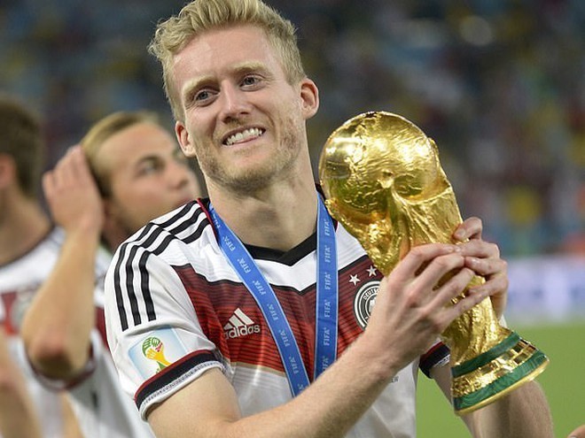 Nhà vô địch World Cup 2014 bất ngờ giải nghệ ở tuổi 29