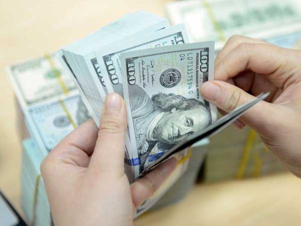 Tỷ giá USD đồng loạt tăng tại các ngân hàng thương mại