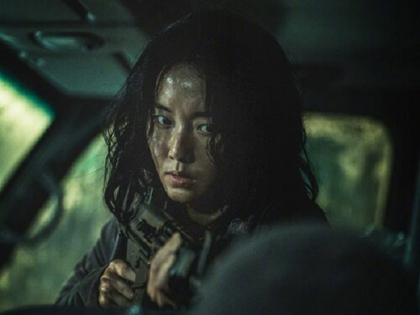 Lý do 'Bán đảo Peninsula' của Kang Dong Won hay hơn 'Train to Busan' của Gong Yoo: Xem ngay cho nóng!