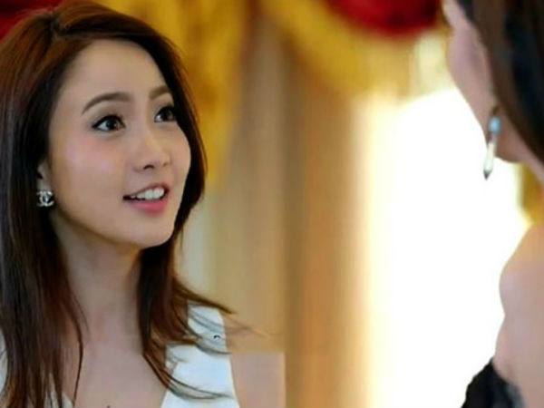 Em chồng về thăm bố mẹ đẻ chỉ nằm dài chờ cơm lại còn chê do chị dâu gốc gác nhà quê nhưng vừa dứt lời thì tiếng mở cửa sau đó khiến cô chết điếng người