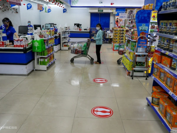 '90% người Việt bị giảm thu nhập vì Covid-19'