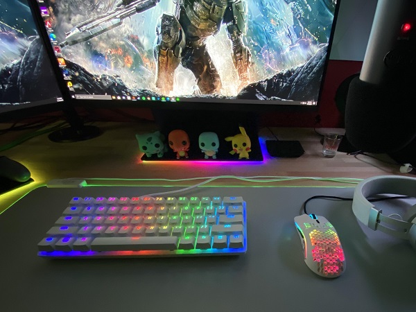 Razer ra mắt bàn phím cơ Huntsman Mini kích thước 60% đầu tiên của mình