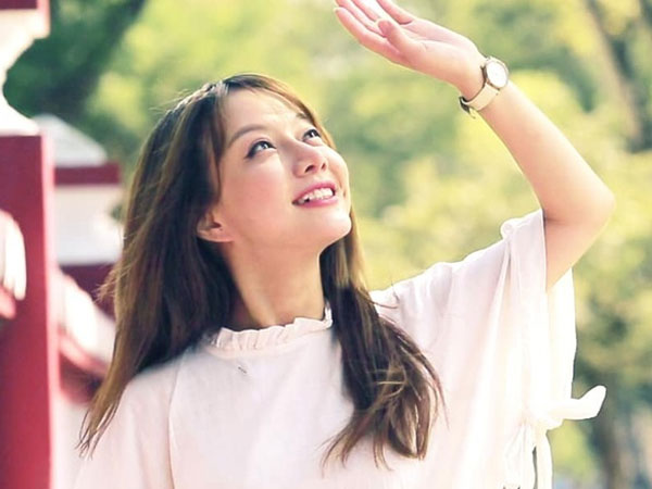 MC Thu Hương nghẹn ngào kể về bệnh có nguy cơ mù 2 mắt: 'Tôi sốc, nhiều đêm không ngủ, mẹ biết tin chính xác qua link báo'