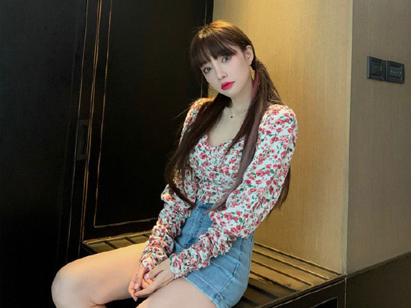 Cuộc sống độc thân của Lý Tiểu Lộ: Sáng bán hàng online, chiều đăng clip nhảy nhót, tối đi bar tụ tập bạn bè
