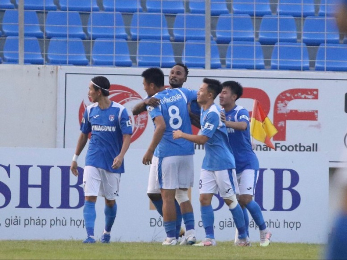 Ngoại binh lập hattrick, Sài Gòn FC nối dài mạch bất bại