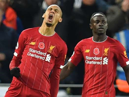 Sao Liverpool bị trộm ghé thăm khi đang mải ăn mừng chức vô địch
