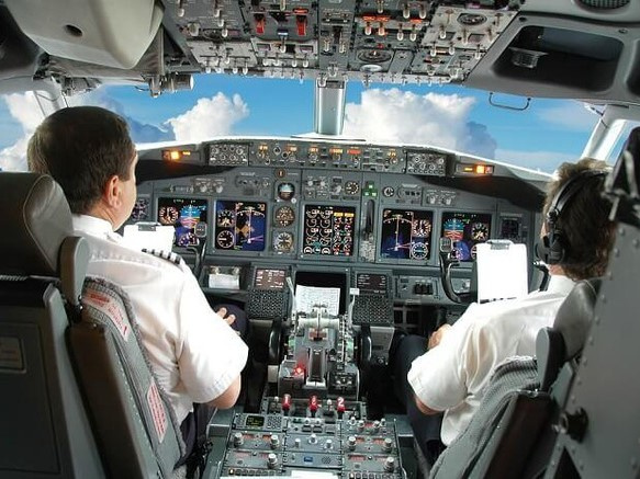 Bộ GTVT ra chỉ đạo 'nóng', xác minh vụ nhân bản phiếu siêu âm tim của 600 phi công và tiếp viên hàng không