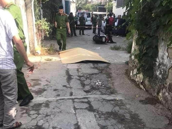 Vụ người phụ nữ bị đâm nhiều nhát tử vong trên đường ở Nghệ An: Hung thủ là người tình của nạn nhân