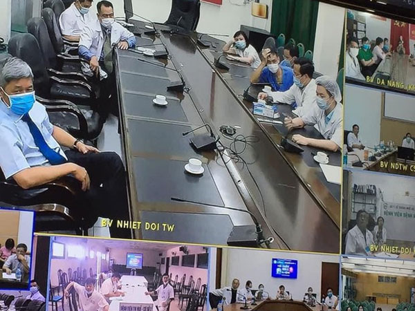 Hàng chục chuyên gia hàng đầu hội chẩn 2 ca bệnh nặng, nguy cơ tử vong cao