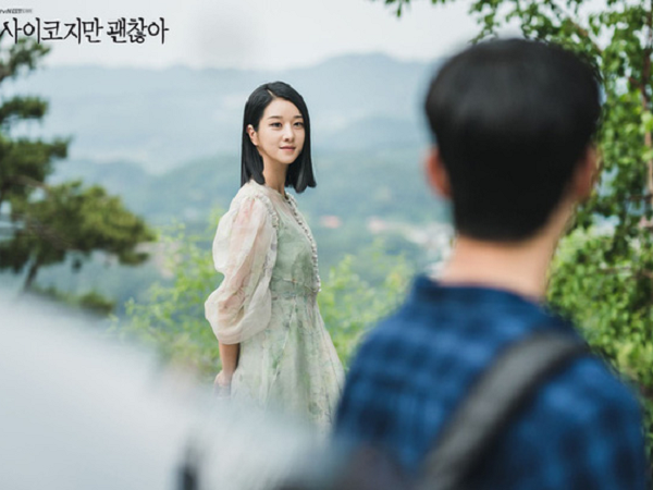 Tưởng khó mà học được style của Seo Ye Ji nhưng cô ngày càng có nhiều outfit thực tế để chị em dễ 'đu' theo