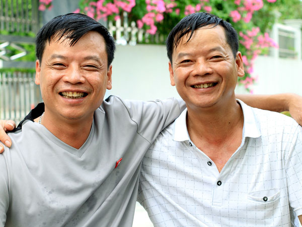 Anh em sinh đôi tìm được nhau sau 43 năm
