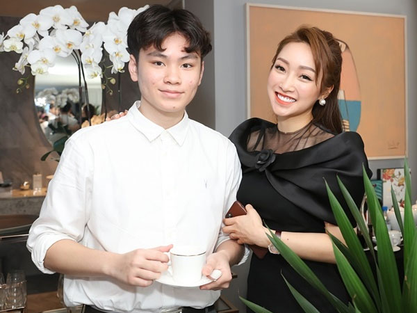 Con trai Chi Bảo: 'Chuyện ba có bạn gái mới không ảnh hưởng nhiều đến cuộc sống của tôi'