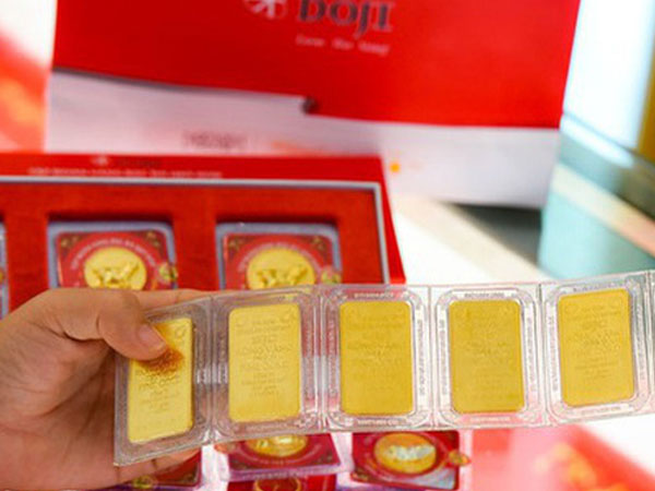 Sau khi vượt mốc 58 triệu đồng/lượng, giá vàng bất ngờ quay đầu giảm mạnh