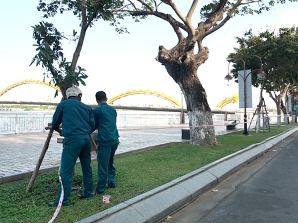 Ảnh, clip: Toàn cảnh Đà Nẵng trong ngày đầu cách ly xã hội toàn thành phố phòng dịch COVID-19