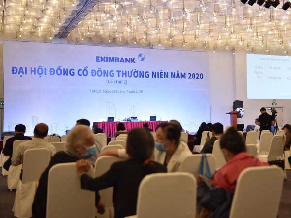 Đại hội cổ đông Eximbank liên tục bị hủy