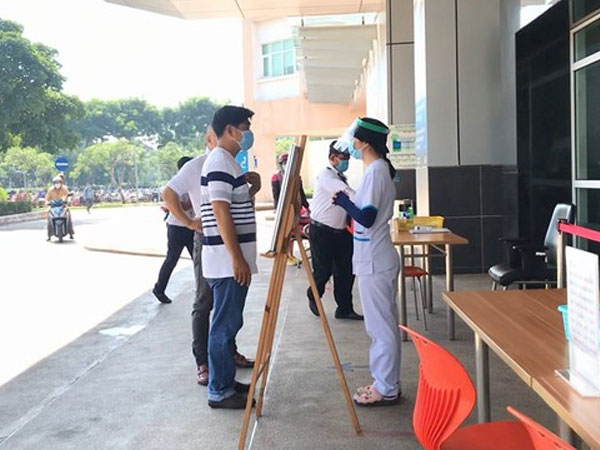 Đường đi của 2 ca nghi nhiễm COVID-19 tại TPHCM