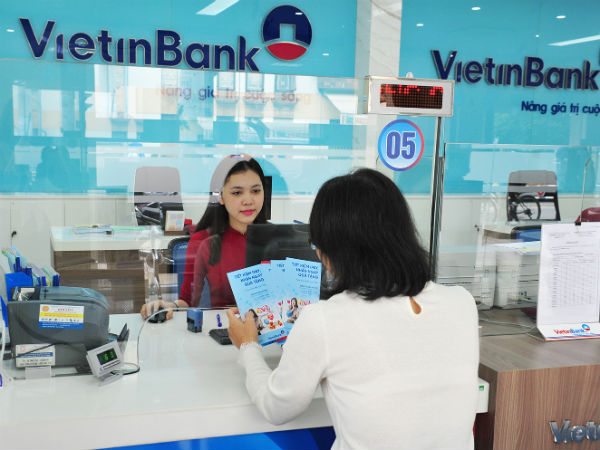 Dằn túi nghìn tỷ phòng rủi ro, ngân hàng vẫn báo lãi tăng