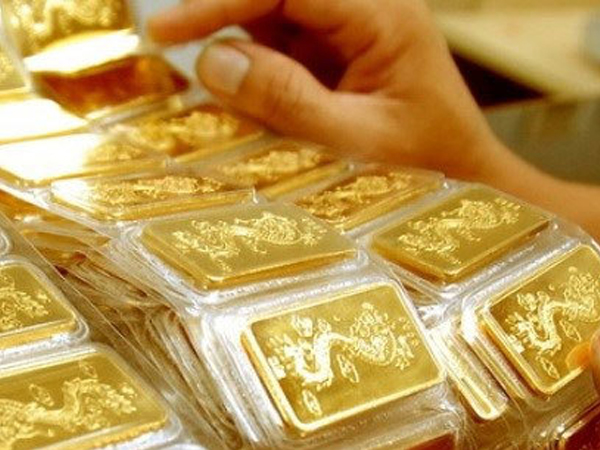 Giá vàng hôm nay 2/8: Một tuần thăng hoa, đua nhau chốt tiền