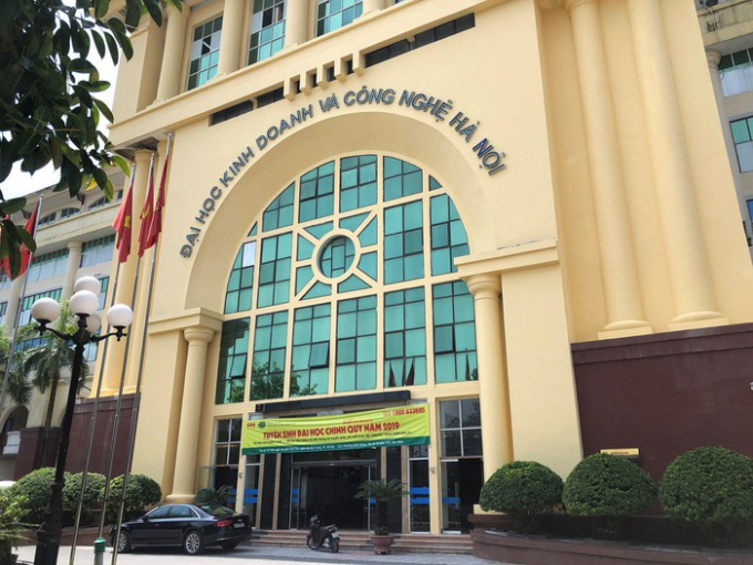 3.439 sinh viên hệ liên thông ĐH Kinh doanh & Công nghệ Hà Nội bị buộc thôi học