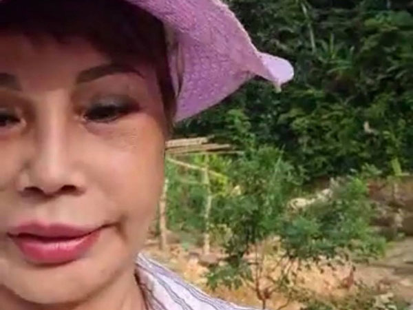 Sau màn phẫu thuật căng da gây sốc, cô dâu 63 tuổi khoe ảnh 'seo phì' trắng mịn nhưng khác một trời một vực với hình ảnh livestream