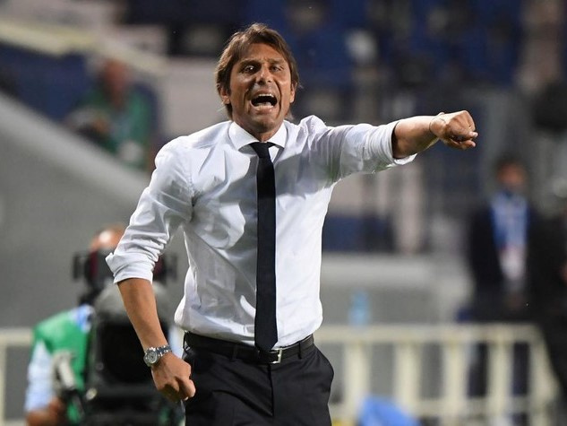 Mâu thuẫn với BLĐ, HLV Conte sắp chia tay Inter